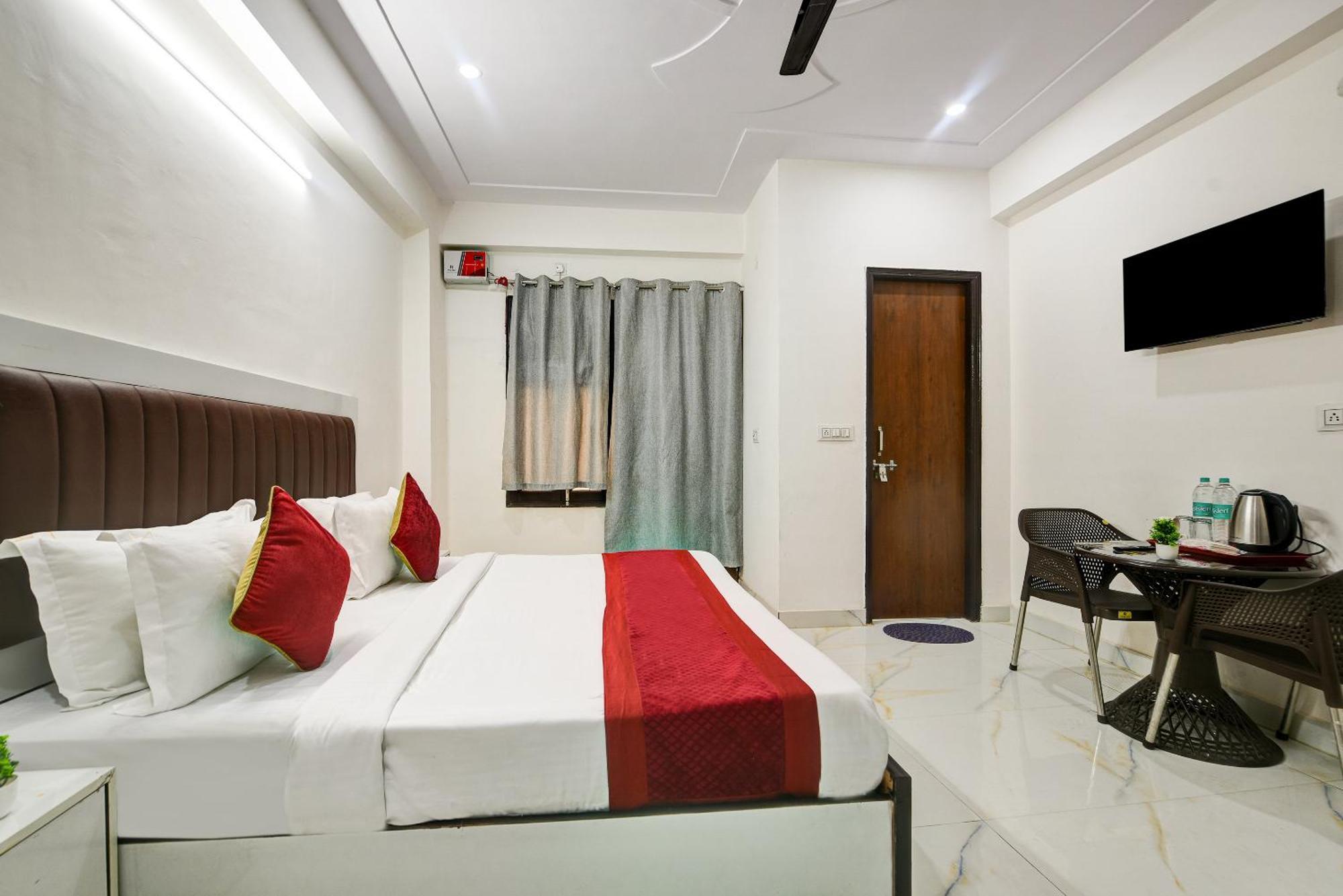 Hotel Krishna Tower Delhi  Exterior foto