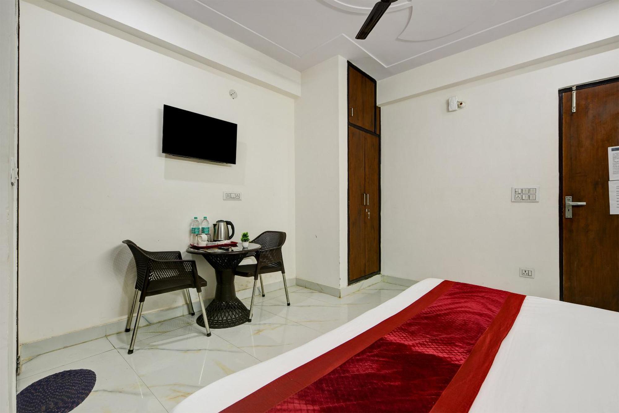 Hotel Krishna Tower Delhi  Exterior foto